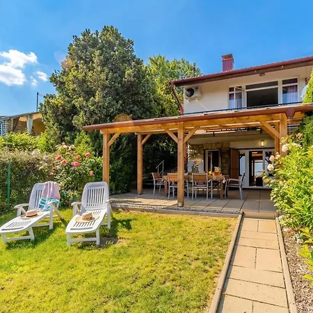 House Hortenzia View Terrace&garden - Happy